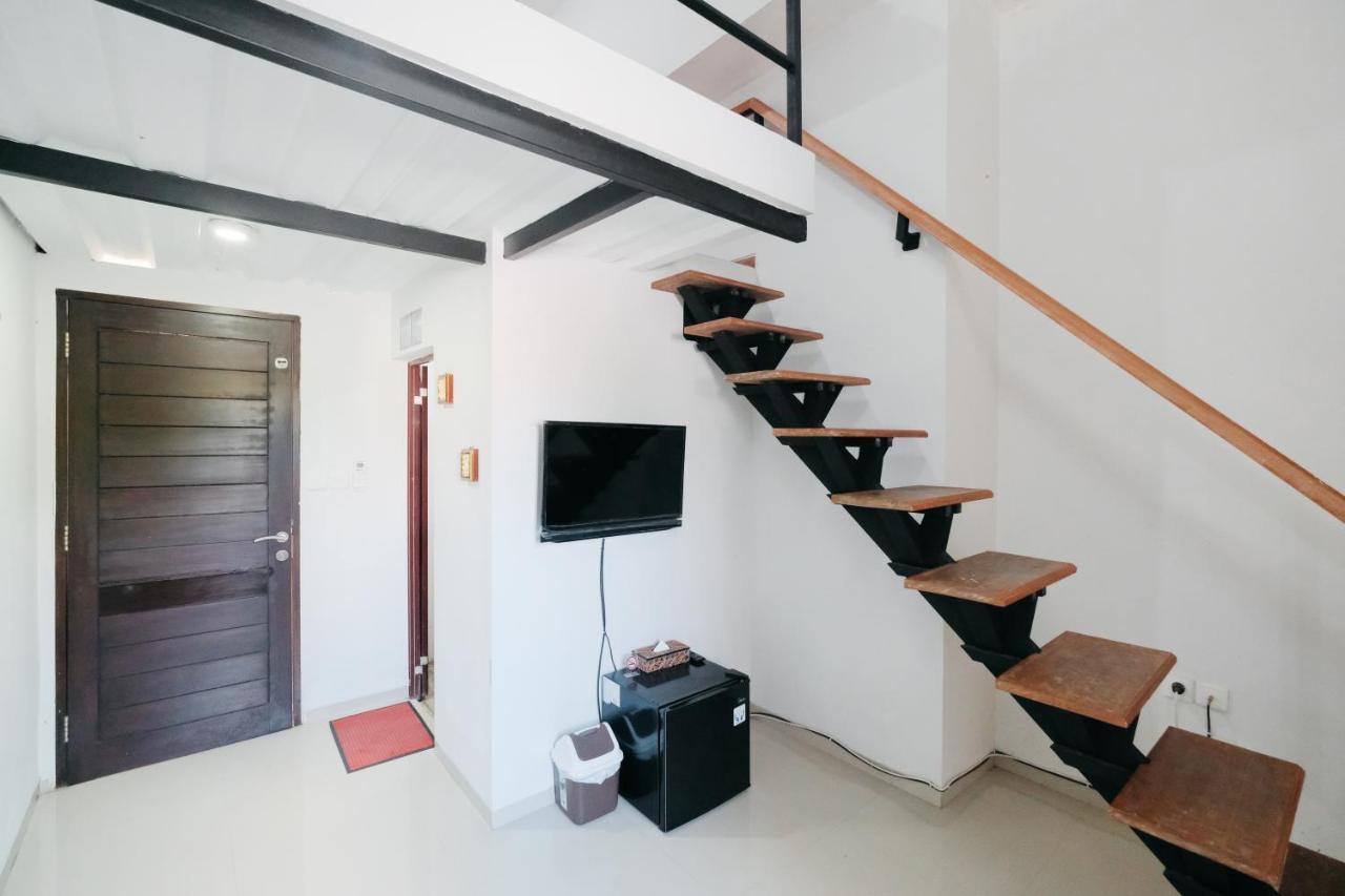 D'Tamblingan Guest House At Taman Griya Jimbaran Redpartner - Minimum Stay 30 Nights מראה חיצוני תמונה