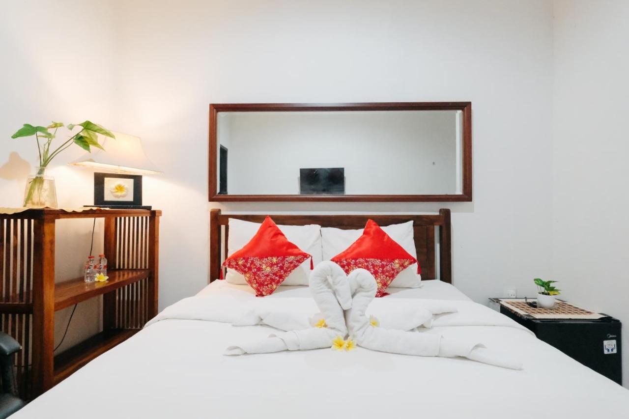 D'Tamblingan Guest House At Taman Griya Jimbaran Redpartner - Minimum Stay 30 Nights מראה חיצוני תמונה